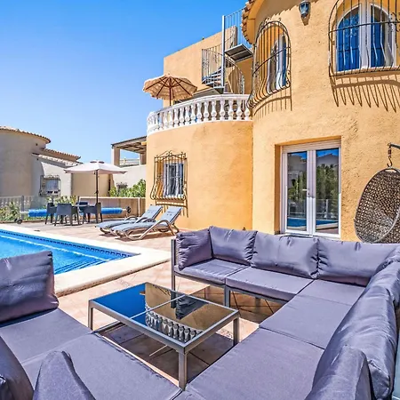 Palmeras By Interhome Vila